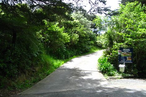 Photo of property in 14a Hobbs Road, Matakatia, Whangaparaoa, 0930