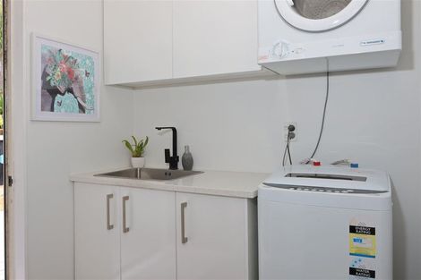 Photo of property in 62 Vintage Drive, Henderson, Auckland, 0612