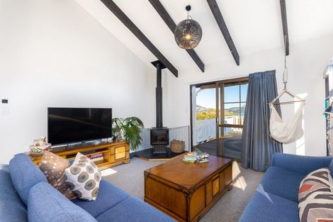 Photo of property in 12 James Drive, Diamond Harbour, Lyttelton, 8971
