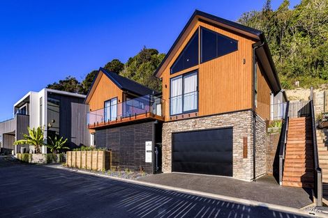 Photo of property in 37 Ruapehu Street, Paraparaumu, 5032