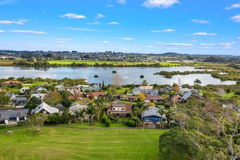 Photo of property in 42 Maygrove Drive, Orewa, 0931