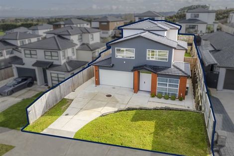 Photo of property in 14 Frazen Avenue, Papakura, 2110