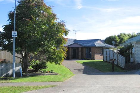 Photo of property in 27 Antrim Place, Nawton, Hamilton, 3200