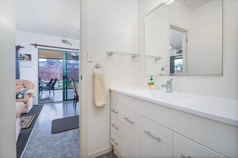 Photo of property in 25 Whitby Avenue, Whitianga, 3510