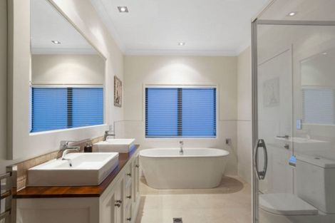 Photo of property in 22 Estuary View Road, Welcome Bay, Tauranga, 3112