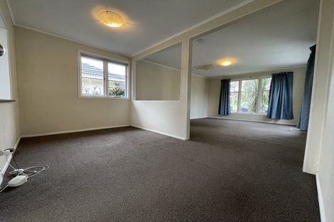 Photo of property in 12 Norma Avenue, Te Atatu South, Auckland, 0610