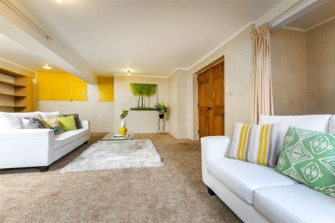 Photo of property in 77 Colwill Road, Massey, Auckland, 0614