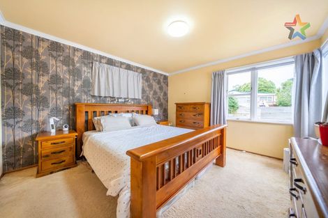 Photo of property in 30 Kiwi Crescent, Tawa, Wellington, 5028