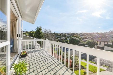 Photo of property in 50 Mayfair Crescent, Mairangi Bay, Auckland, 0630