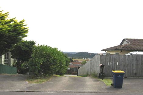 Photo of property in 20 Santiago Crescent, Unsworth Heights, Auckland, 0632
