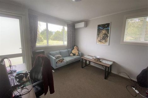 Photo of property in 2/12 Poplar Grove, Ebdentown, Upper Hutt, 5018