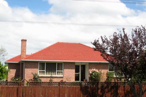 Photo of property in 14 Dunedin Street, Redwood, Christchurch, 8051