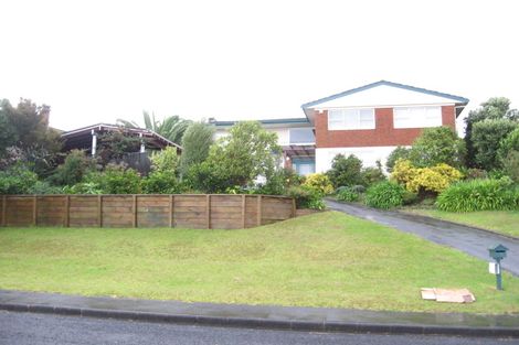Photo of property in 15 Chilton Place, Howick, Auckland, 2014