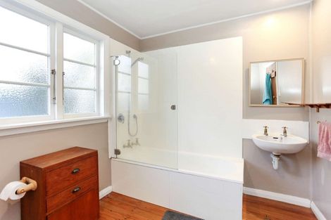 Photo of property in 60 Oxley Avenue, St Albans, Christchurch, 8014