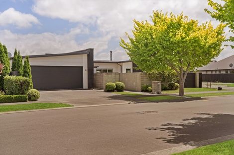 Photo of property in 9 Crown Close, Prebbleton, 7604