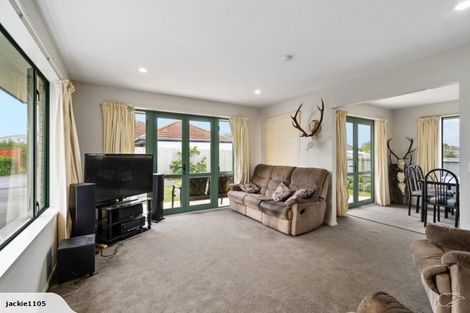 Photo of property in 31 Cossar Street, Burwood, Christchurch, 8083