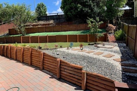 Photo of property in 12 Flamingo Court, Goodwood Heights, Auckland, 2105