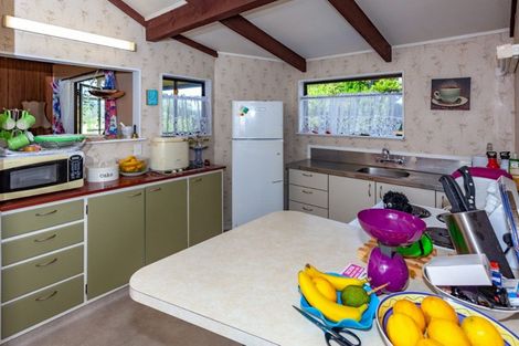 Photo of property in 118 Everitt Crescent, Whangamata, 3620