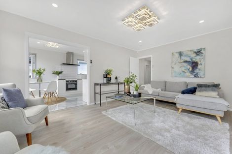 Photo of property in 118 Rowandale Avenue, Manurewa, Auckland, 2102