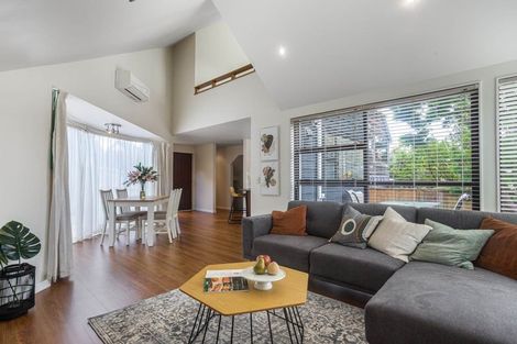 Photo of property in 2/30 Uppingham Crescent, Hillcrest, Auckland, 0627