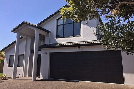 Photo of property in 16a Kilsyth Way, East Tamaki Heights, Auckland, 2016