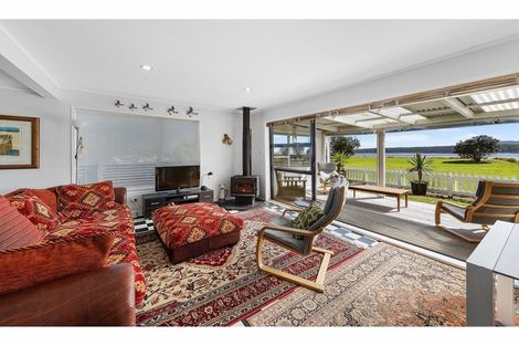 Photo of property in 66 Maunsell Road, Port Waikato, Tuakau, 2695
