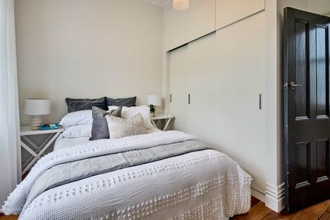 Photo of property in 11 Wright Street, Mount Cook, Wellington, 6021