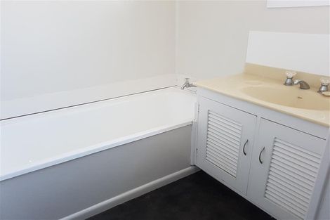 Photo of property in 5 Tauhara Drive, Queenwood, Hamilton, 3210