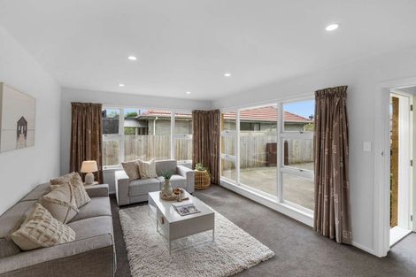 Photo of property in 126 Warren Crescent, Hillmorton, Christchurch, 8025