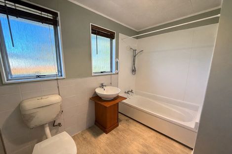 Photo of property in 1 Reeves Close, Fairview Downs, Hamilton, 3214