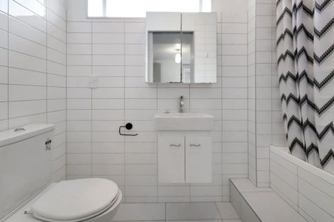 Photo of property in 6/8b Lipman Street, Mount Victoria, Wellington, 6011