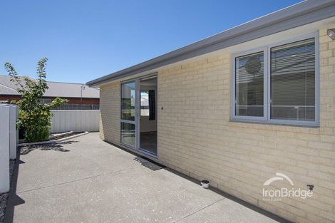 Photo of property in 62a Withells Road, Avonhead, Christchurch, 8042
