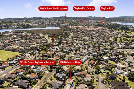 Photo of property in 2/11 Dalmahoy Place, Wattle Downs, Auckland, 2103