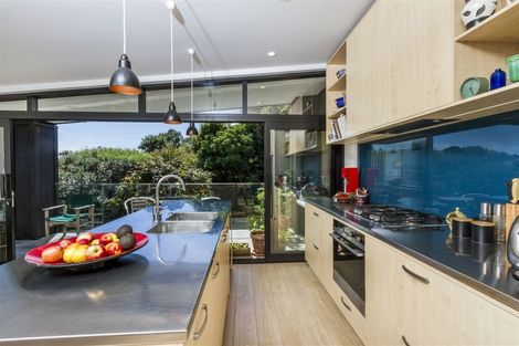 Photo of property in 26 Wicklow Road, Narrow Neck, Auckland, 0622