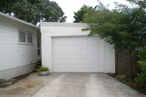 Photo of property in 32a Andrew Road, Howick, Auckland, 2010