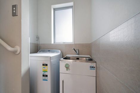 Photo of property in 133h Connell Street, Blockhouse Bay, Auckland, 0600