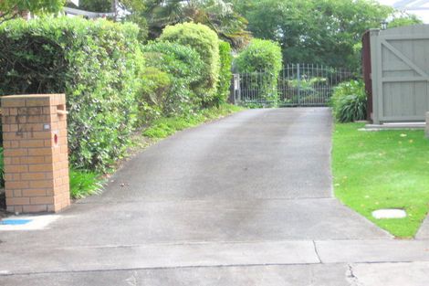 Photo of property in 41 Clyside Avenue, Half Moon Bay, Auckland, 2012
