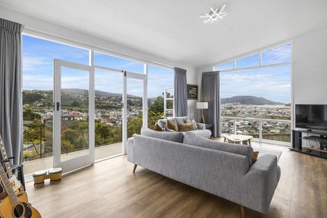 Photo of property in 77 Easther Crescent, Kew, Dunedin, 9012