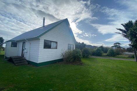 Photo of property in 27 Wharf Road, Karamea, 7893