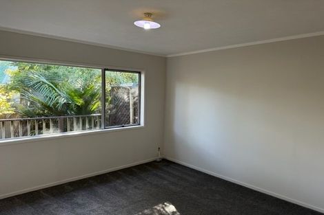 Photo of property in 1/20 Wirihana Road, Titirangi, Auckland, 0604