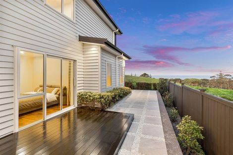 Photo of property in 27 Bearing Parade, Long Bay, Auckland, 0630