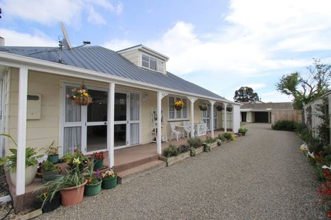 Photo of property in 18 Tyndall Street, Pahiatua, 4910