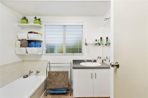 Photo of property in 25 Kane Road, Papamoa Beach, Papamoa, 3118