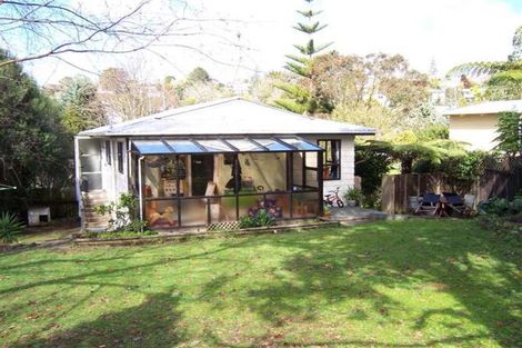 Photo of property in 11 Topliss Drive, Northcross, Auckland, 0632