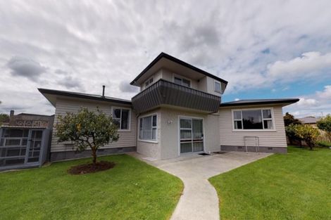 Photo of property in 9 Waterloo Crescent, Hokowhitu, Palmerston North, 4410