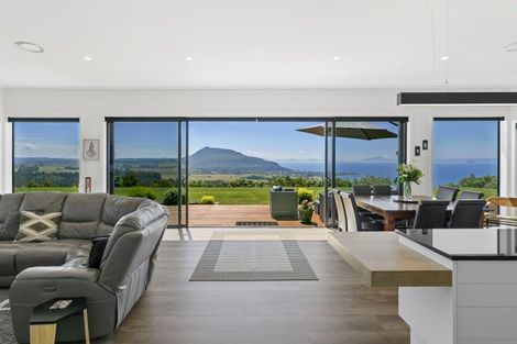 Photo of property in 21 Rangikatea Road, Omori, Turangi, 3381