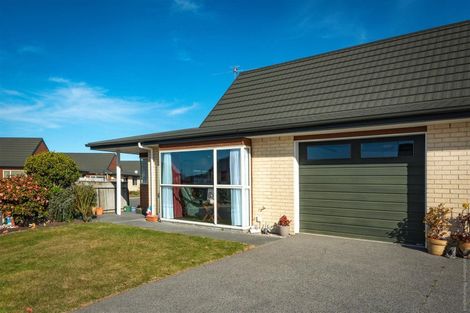 Photo of property in Rivertown Villas, 150 Williams Street, Kaiapoi, 7630