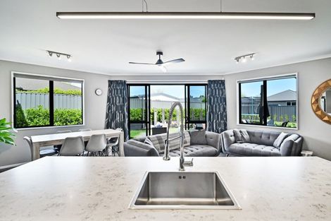 Photo of property in 12 Begley Place, Frimley, Hastings, 4120