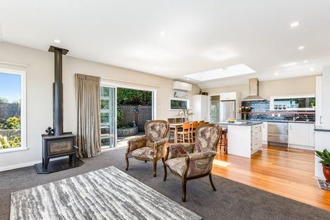 Photo of property in 33a Nevay Road, Miramar, Wellington, 6022