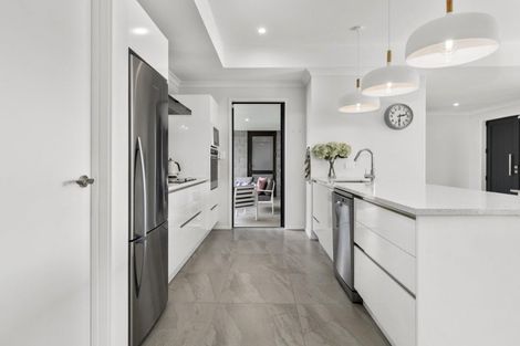 Photo of property in 15 Greystone Place, Omokoroa, 3114